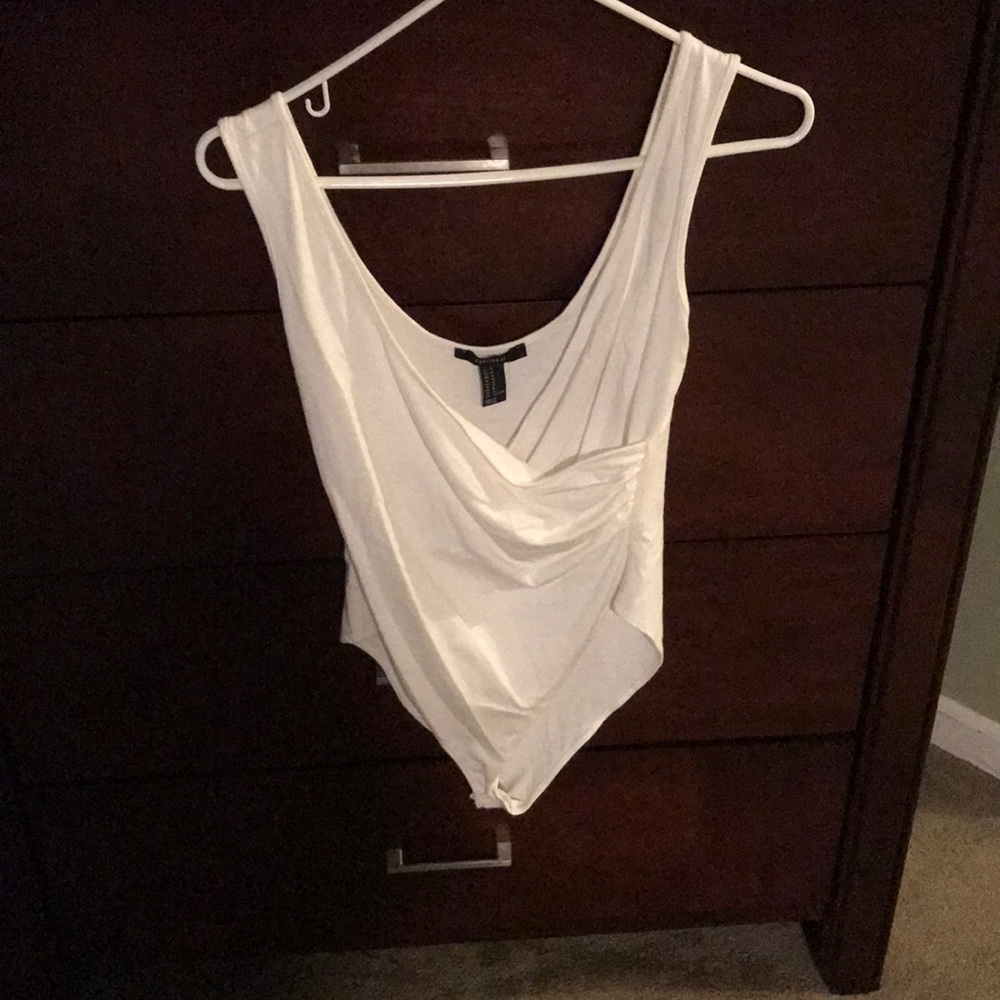 Múltiple shirt